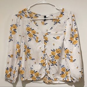 Top // Brand: HM Divided / White with Yellow Flowers / Size 0
